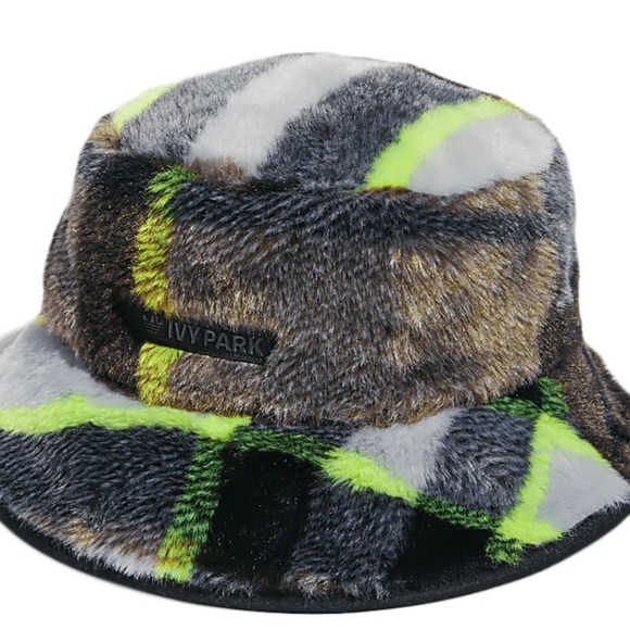 🛑LAST ONE🛑 Adidas X Ivy Park Halls of Ivy Reversible Bucket Hat - Picture 5 of 6